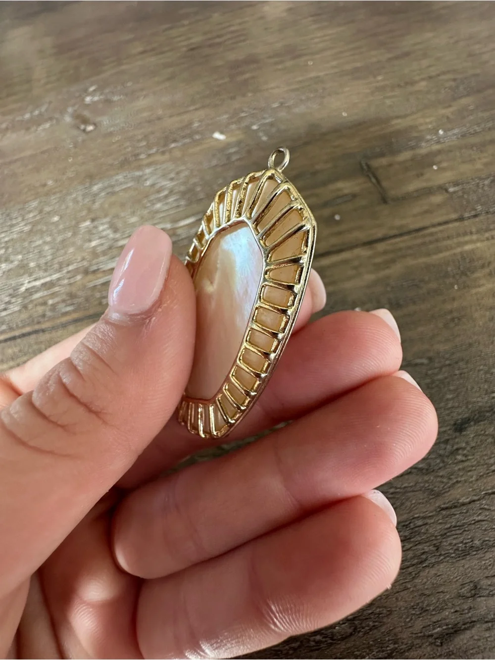 Kendra Scott - Single Delilah Earring Mother of Pearl